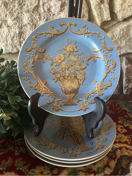 American Atelier Other - 4 American Atelier At Home Blue Jardiniere Dessert Plates 5240 In Box